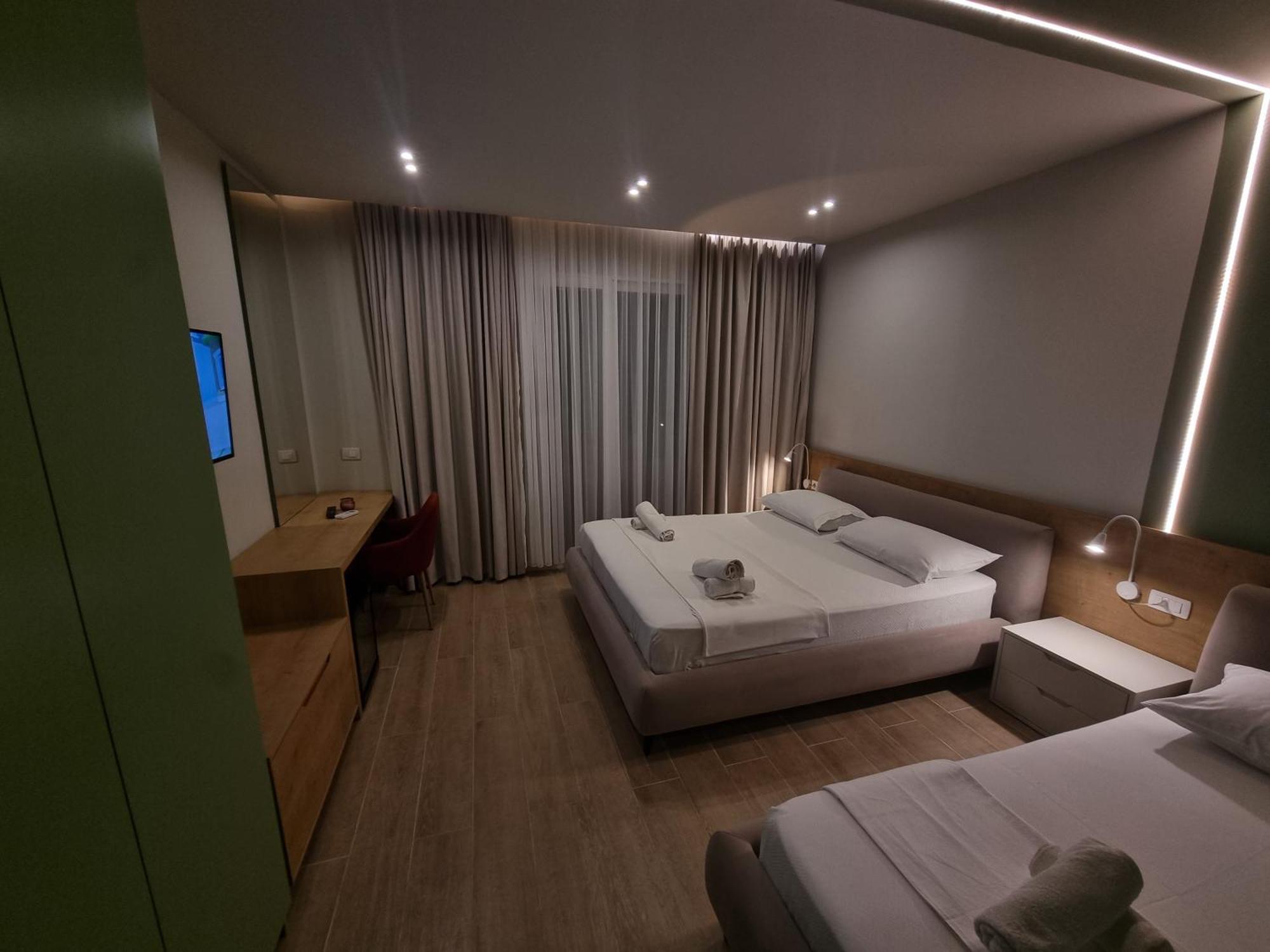 Ble Ble Hotell 3*