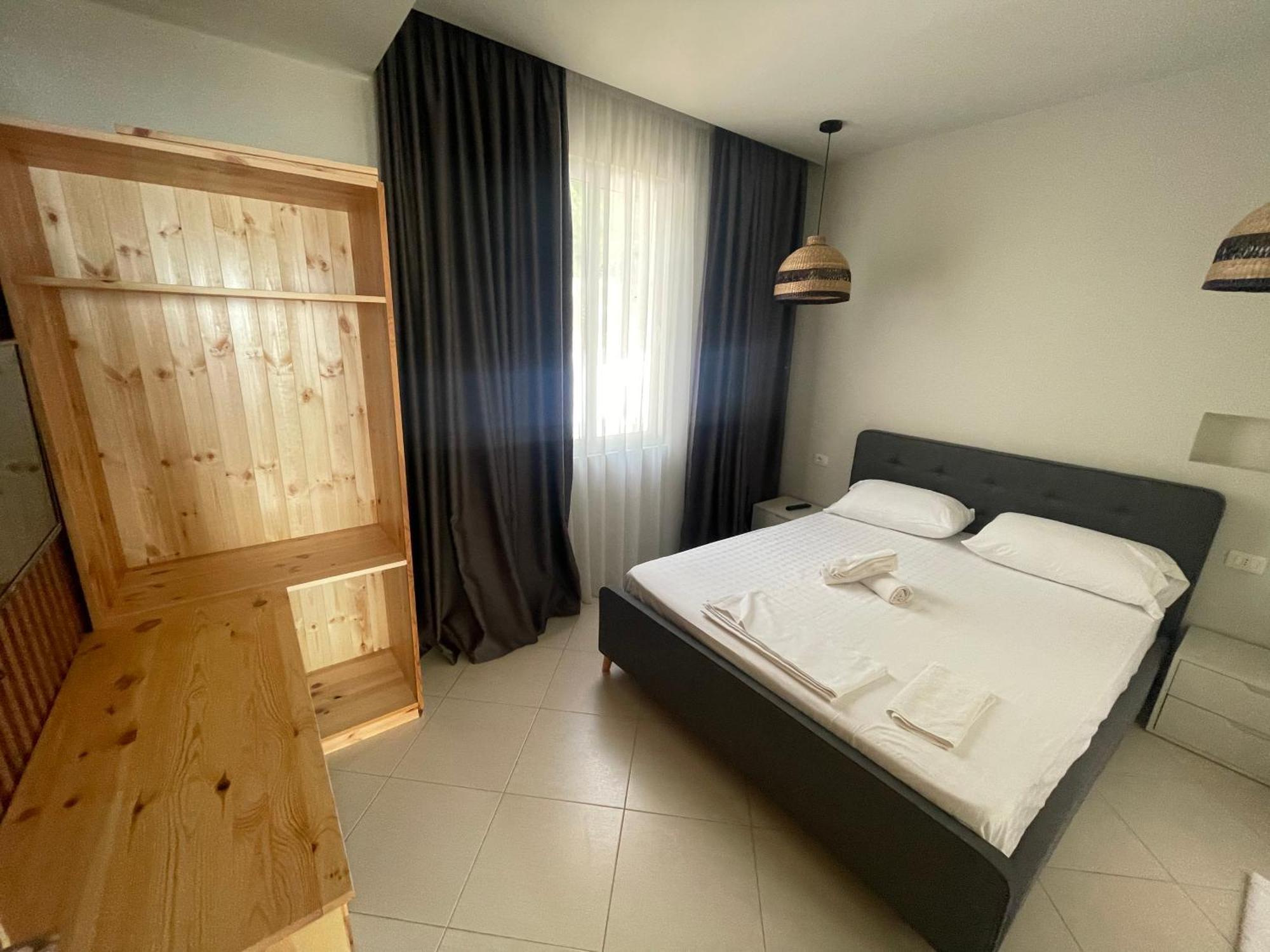 Ble Ble Hotell Vlorë