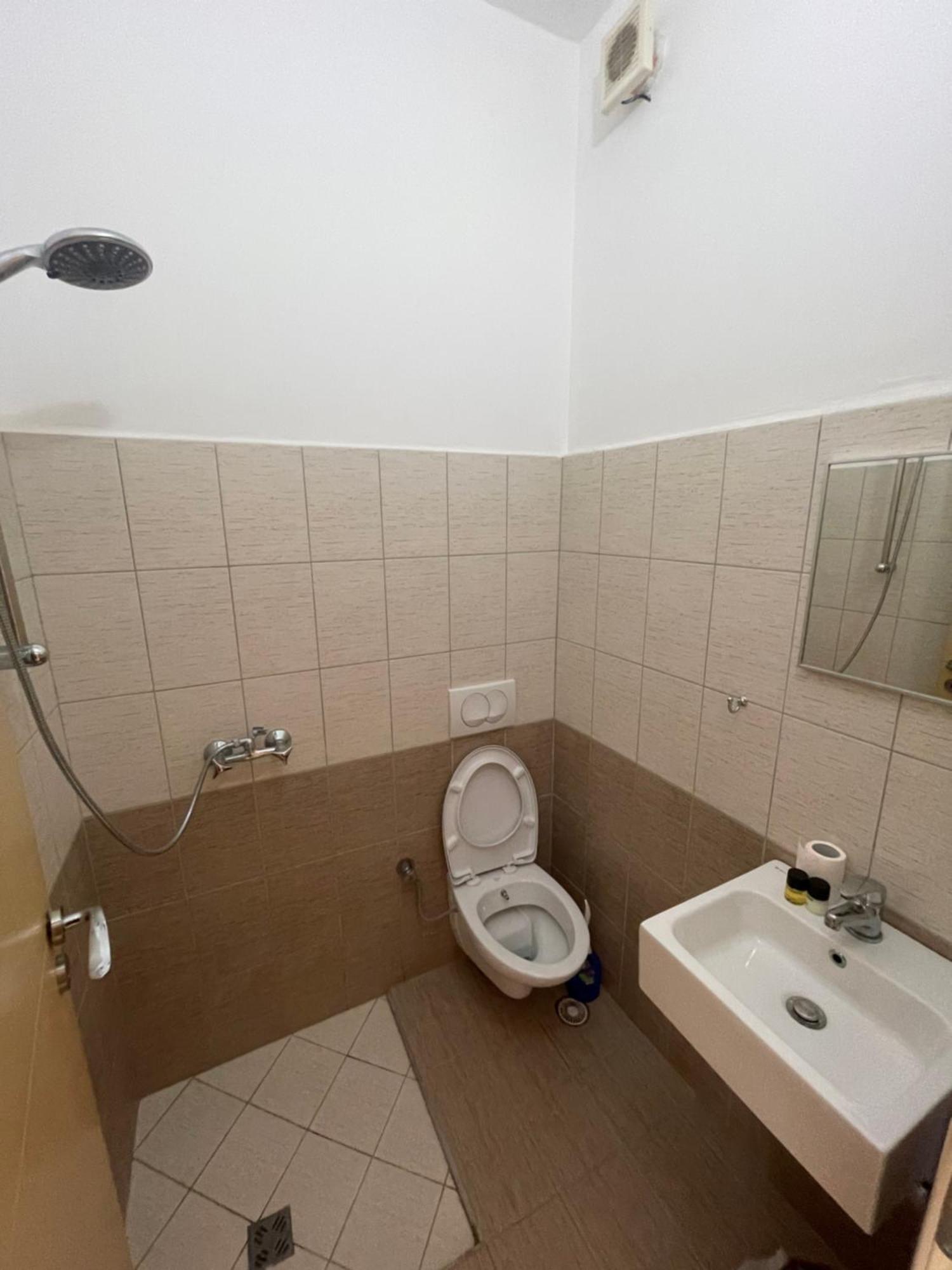Hotell Ble Ble Vlorë