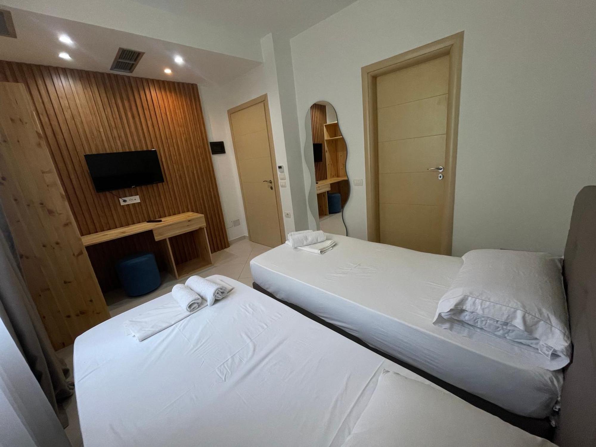 Hotell Ble Ble 3*