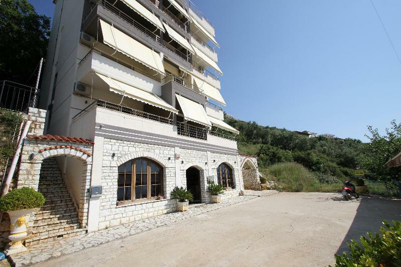 Hotell Ble Ble 3*